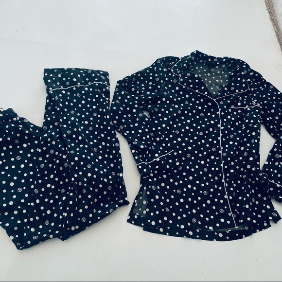 Victoria secret pajamas set size S/P - Picture 5 of 12